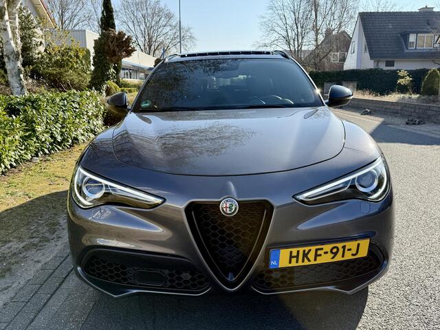 Alfa Romeo Stelvio 2.0T 280PK AWD VeloceoPanooTrekhaak