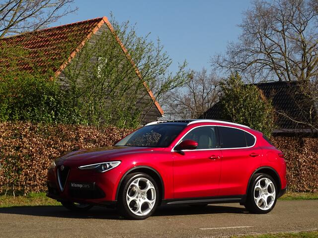 Alfa Romeo Stelvio 2.0 T AWD 6C Villa d'Este | BTW | Uniek | Schuifdak | H+K | Lederdash | Uniek!