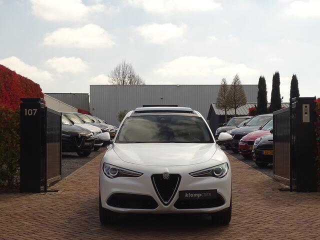 Alfa Romeo Stelvio 2.0 T AWD Parelmoer | Schuifdak | 280PK | Flippers | TI-difusser | Keyless Entry