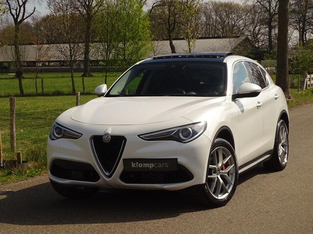 Alfa Romeo Stelvio 2.0 T AWD Parelmoer | Schuifdak | 280PK | Flippers | TI-difusser | Keyless Entry