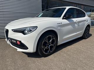 alfa-romeo-stelvio-2.0-turbo-veloce