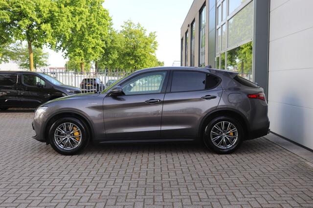 Alfa Romeo Stelvio 2.2D SUPER/APPLECARPLAY/AD.CRUISE/KEYLESS/LANE.ASSIST