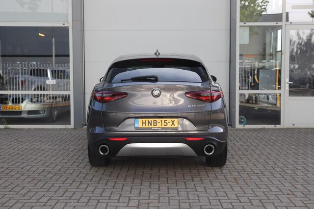 Alfa Romeo Stelvio 2.2D SUPER/APPLECARPLAY/AD.CRUISE/KEYLESS/LANE.ASSIST