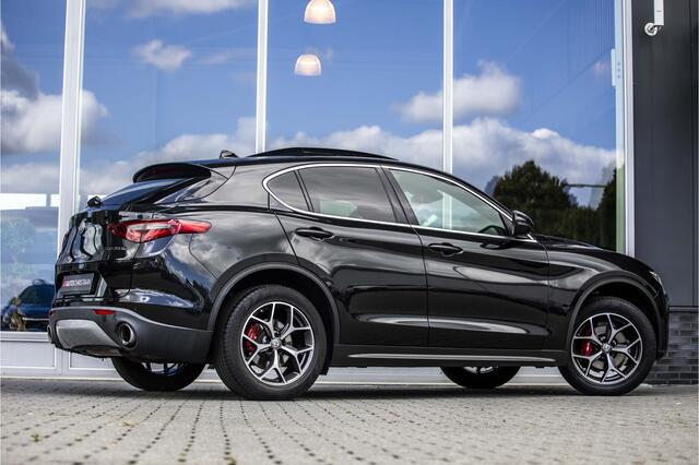 Alfa Romeo Stelvio 2.0 T AWD Super | Pano | Leder | Camera