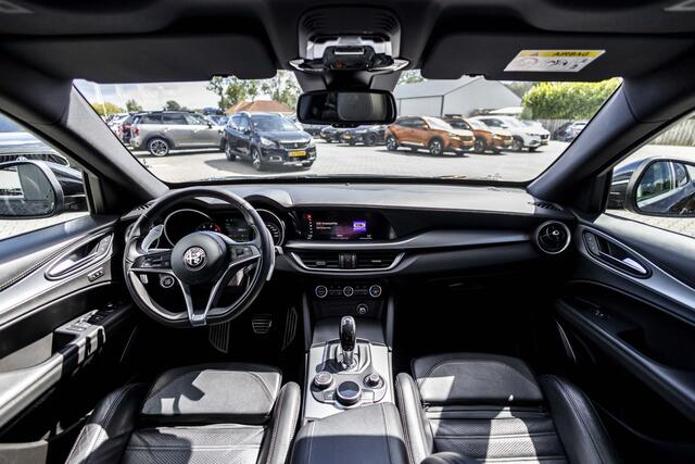 Alfa Romeo Stelvio 2.0 T AWD Super | Pano | Leder | Camera