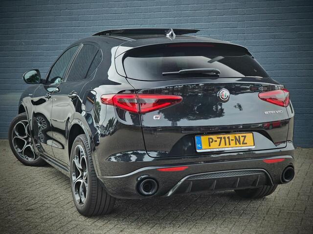 Alfa Romeo Stelvio 2.0 T AWD Veloce / ADAPT CRUISE / PANO / H&K /