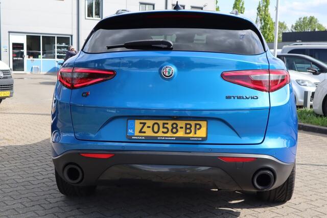 Alfa Romeo Stelvio 2.0 T AWD B-TECH met panoramadak