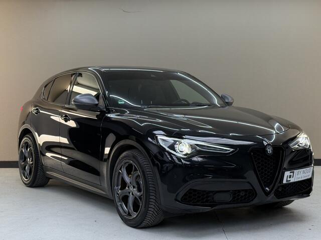 Alfa Romeo Stelvio 2.0 T AWD Super, 280Pk, 2018, Liefhebbersauto, 2de eigenaar, BTW Auto, 20" Velgen, Camera, 4 seizoenen banden, Sportstoelen, Stoelverwarming, Adaptieve cruise control, Stuurverwarming,
