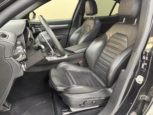 Alfa Romeo Stelvio 2.0 T AWD Super, 280Pk, 2018, Liefhebbersauto, 2de eigenaar, BTW Auto, 20" Velgen, Camera, 4 seizoenen banden, Sportstoelen, Stoelverwarming, Adaptieve cruise control, Stuurverwarming,