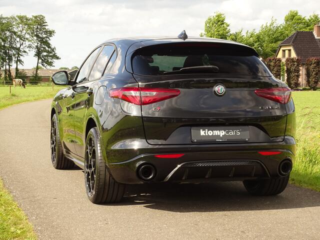 Alfa Romeo Stelvio 2.0 T AWD Veloce | Ad.Onderstel | Schuifdak | Trekh. | TI-dif. | 21 inch | Ad.Cruise | Giallo