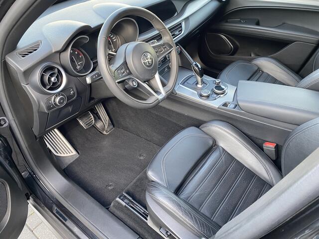 Alfa Romeo Stelvio 2.0 T AWD Veloce.st. | 310PK | All-Black | Sportped. | Memory | Camera | Stoelverw.