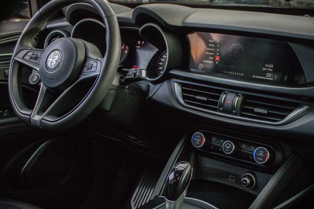 Alfa Romeo Stelvio 2.0T 200pk Super AWD I 19" I Carplay I Elektr. stoelen I Camera I Elektr. Achterklep