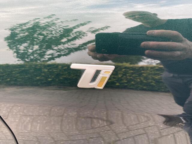 Alfa Romeo Stelvio 2.0 T AWD Ti Verde Visconti! Schakelflippers!! Trekhaak!!