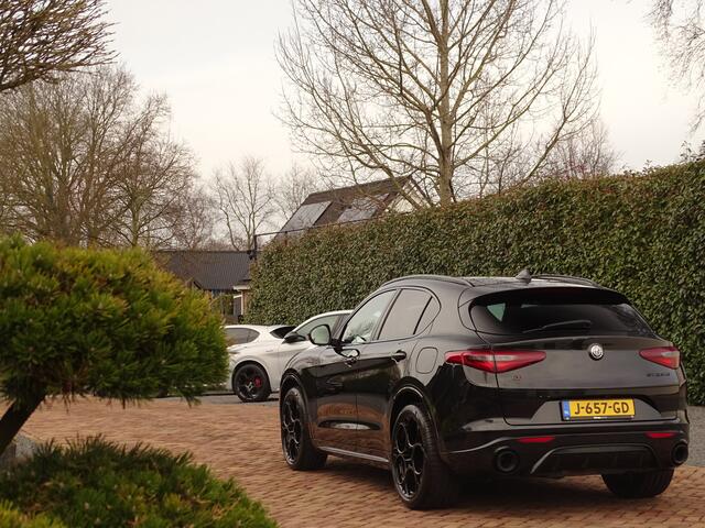 Alfa Romeo Stelvio 2.0 T AWD Veloce | Ad.Onderstel | Schuifdak | Trekh. | TI-dif. | 21 inch | Ad.Cruise | Giallo