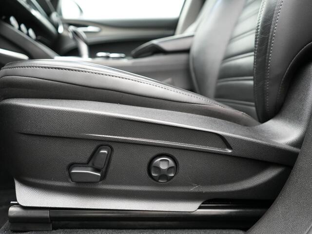 Alfa Romeo Stelvio 2.0 T AWD Super Q4 200pk Automaat Dealer O.H. | Adaptive Cruise | Camera | Lederen Sportstoelen Memory & Verwarmd | Keyless | Blis | BI Xenon | Lane Assist | El. Achterklep | Navigatie | DAB |