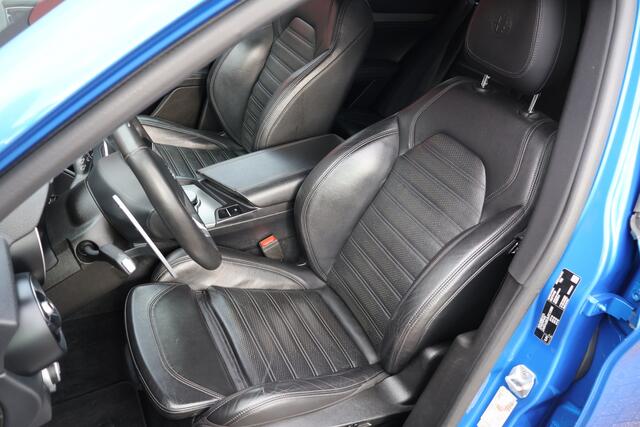 Alfa Romeo Stelvio 2.2d Super 150pk | Leder | Camera | 20'' Inch |