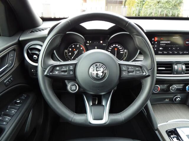 Alfa Romeo Stelvio 2.0T Q4 Ti (206kW/280pk) ** Bi-XENON/LED, LEDER, PANORAMA, ACC, 19-inch LMV, MEM ** 1e EIG - 24.967 km - UNFALLFREI ** ** INFORMEER OOK NAAR ONZE AANTREKKELIJKE FINANCIAL-LEASE TARIEVEN **