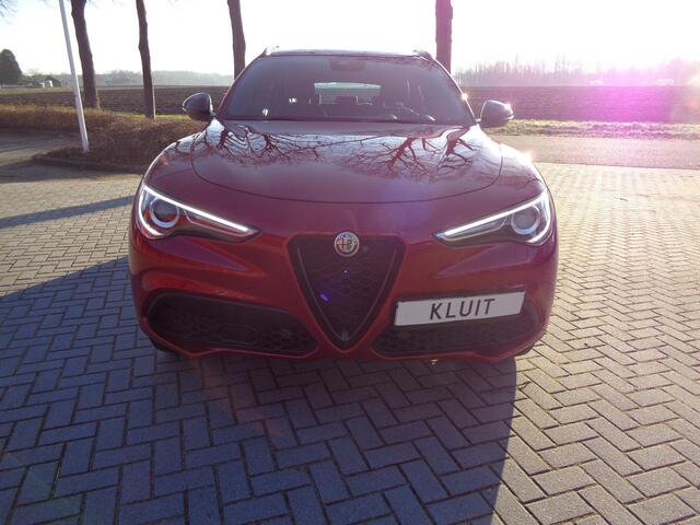 Alfa Romeo Stelvio 2.0 T AWD B-Tech Business Edition Sportstoelen Rosso Competizione Trekhaak