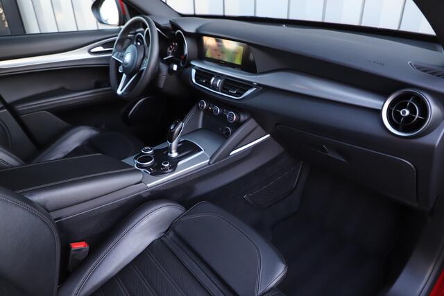Alfa Romeo Stelvio 2.0 T Q4 AWD Special Edition | 280PK | Pano | Keyless-go | Memory | Bi-xenon | Leder | Trekhaak | 2018.