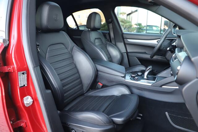 Alfa Romeo Stelvio 2.0 T Q4 AWD Special Edition | 280PK | Pano | Keyless-go | Memory | Bi-xenon | Leder | Trekhaak | 2018.