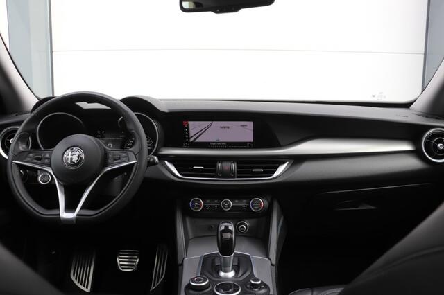 Alfa Romeo Stelvio 2.0 T AWD Ti Q4 /CARPLAY/KEYLESS/ADAP.CRUISE