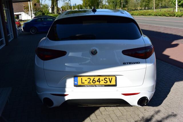 Alfa Romeo Stelvio 2.0 T AWD VELOCE