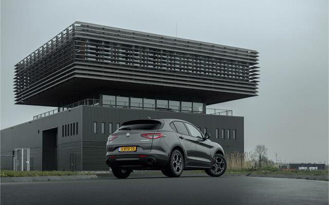Alfa Romeo Stelvio MY23 2.0 T GME AWD Sprint 280PK | Panoramadak | Veloce interieur | Facelift |