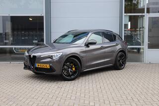 alfa-romeo-stelvio-2.0-t-q4-280pk-v