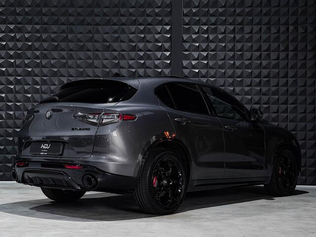 Alfa Romeo Stelvio 2.0 T GME AWD Veloce | Pano | 20" | H/K | Memory | Side |