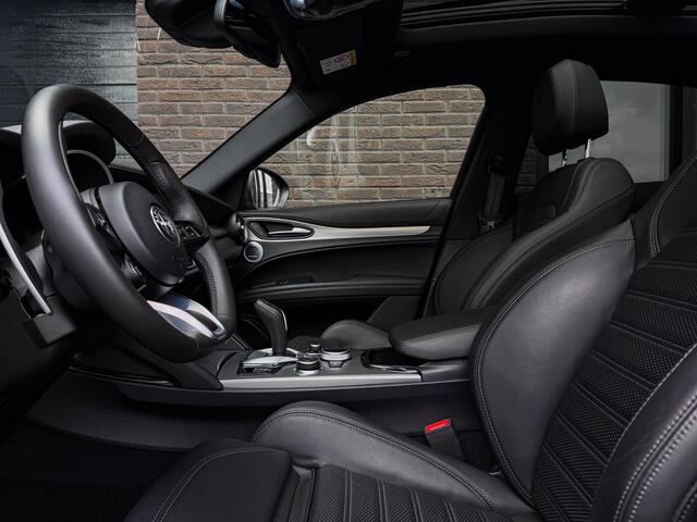 Alfa Romeo Stelvio 2.0 T GME AWD Veloce | Pano | 20" | H/K | Memory | Side |