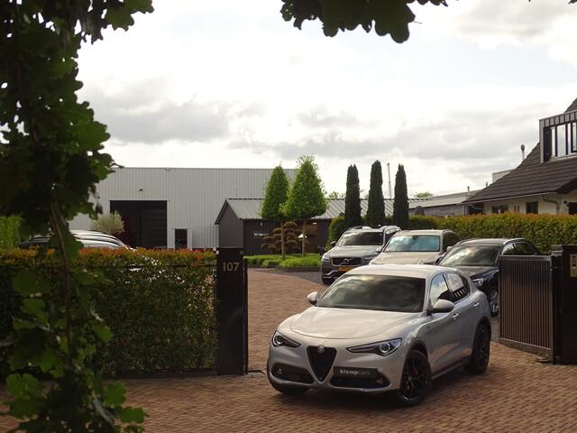 Alfa Romeo Stelvio 2.2 JTD Sprint MY21 | Draadloos laden | Carplay | Velocest. | TI Diff. | Leer | Elekst. | Stverw | Full Option!