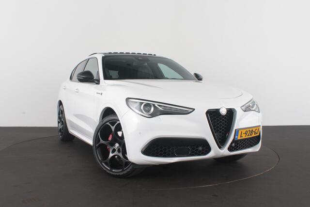 Alfa Romeo Stelvio 2.0 T AWD Veloce > 280pk/Akrapovic/Pano.schuif/21Inch Turismo/Trekhaak...