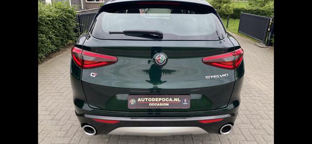 Alfa Romeo Stelvio 2.0 T AWD Ti Panorama dak - Verde Visconti