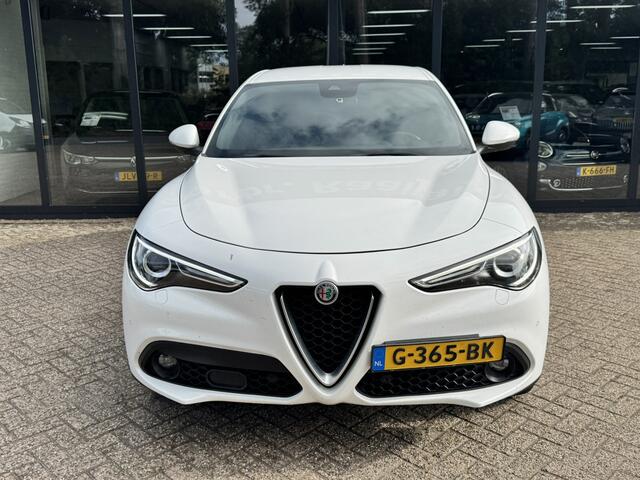Alfa Romeo Stelvio 2.2d Super*Navi*Xenon*Leder*EXPORT/EX.BPM*