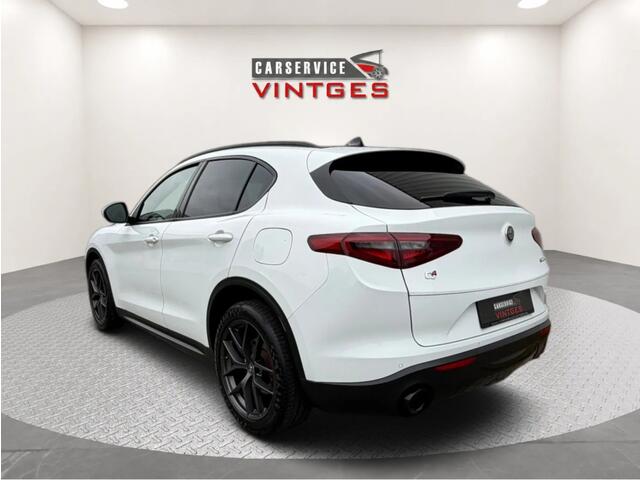 Alfa Romeo Stelvio 2.0 T AWD Super | 2022 | 1e Eigenaar | Pano | ACC | Leder | Memory | Camera | 20"
