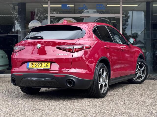 Alfa Romeo Stelvio 2.0 200pk Automaat AWD Sprint | Apple-Android | Parkeercamera | Adaptive Cruise Control