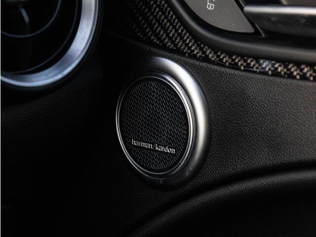 Alfa Romeo Stelvio 2.9 V6 AWD Quadrifoglio | Pano | Harman & Kardon | Memory stoelen | Stoel & stuurverwarming