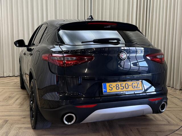 Alfa Romeo Stelvio 2.0 T AWD Super 287 PK / BLACK EDITION / ABC-Klepsysteem / Xenon / 1/2 Leder / Cruise / ECC Clima / Navigatie / Camera / 18'' LMV