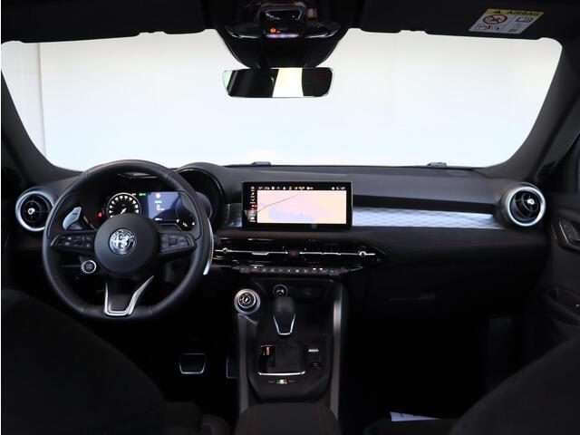 Alfa Romeo Tonale 1.5T Hybrid Veloce | Navi | Stoelvwewarming | ACC |