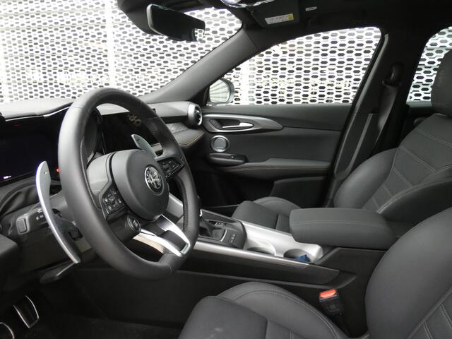 Alfa Romeo Tonale 1.3T 280PK Veloce PHEV | FULL OPTION | Schuifkantel/dak | Pack Technology | 20 INCH velgen |