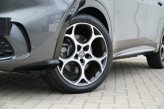 Alfa Romeo Tonale 1.5 MHEV 160 PK Turbo TI | LED | Winter | Camera | 19"