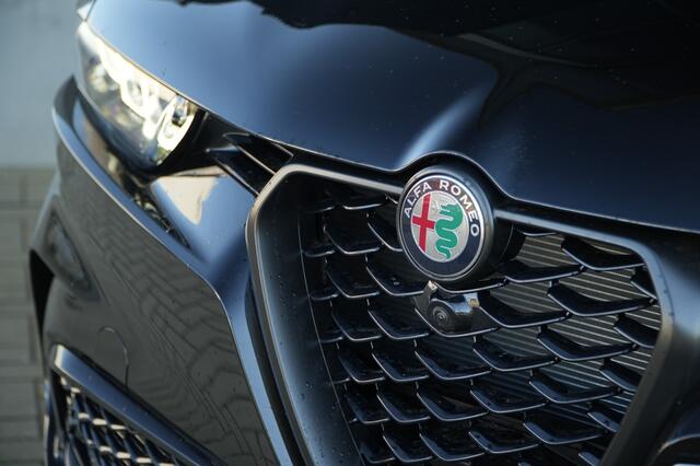 Alfa Romeo Tonale 1.3T PHEV 280 PK Veloce | Pano | Technology Pack