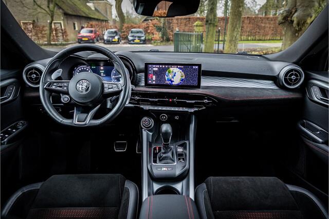 Alfa Romeo Tonale 1.3T PHEV Veloce AWD 20" Technology Pack Adaptive Cruise 360 Camera