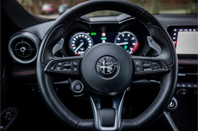 Alfa Romeo Tonale 1.3T PHEV Veloce AWD 20" Technology Pack Adaptive Cruise 360 Camera