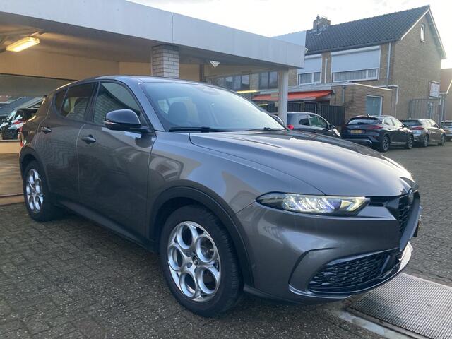Alfa Romeo Tonale 1.5T Hybrid 130 Sprint AUTOMAAT Leder