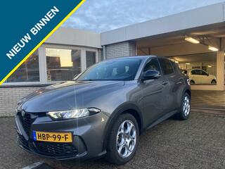 alfa-romeo-tonale-1.5t-hybrid-130-s