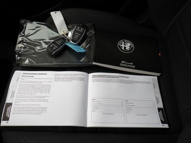 Alfa Romeo Tonale 1.5T Hybrid Sprint NIEUW BINNEN GEKOMEN !!! SNEL IN DE VERKOOP !!