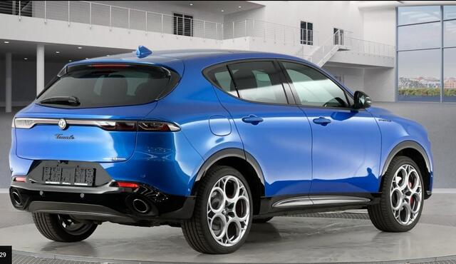 Alfa Romeo Tonale 1.3T PHEV Veloce Q4 Plug in /Leder/Pano Dak/Stoel en stuurverwarming/Stoel koeling.