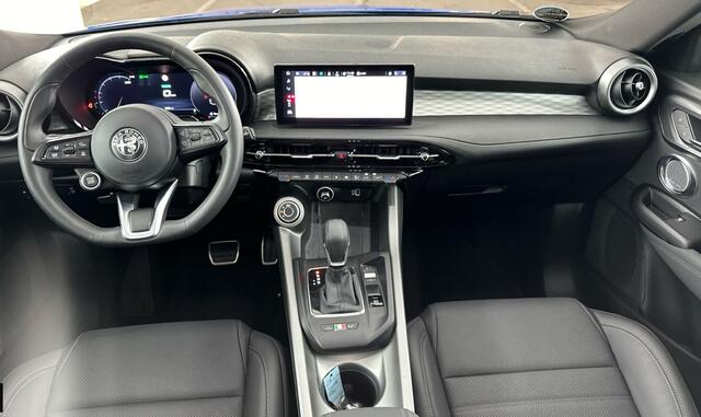 Alfa Romeo Tonale 1.3T PHEV Veloce Q4 Plug in /Leder/Pano Dak/Stoel en stuurverwarming/Stoel koeling.