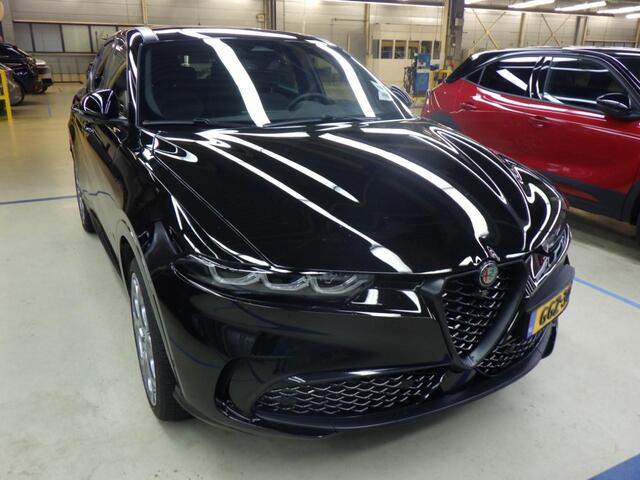 Alfa Romeo Tonale 1.3T PHEV Veloce 280 PK!! LEDER + OPEN DAK ! NIEUW BINNEN GEKOMEN !!! SNEL IN DE VERKOOP !! BH